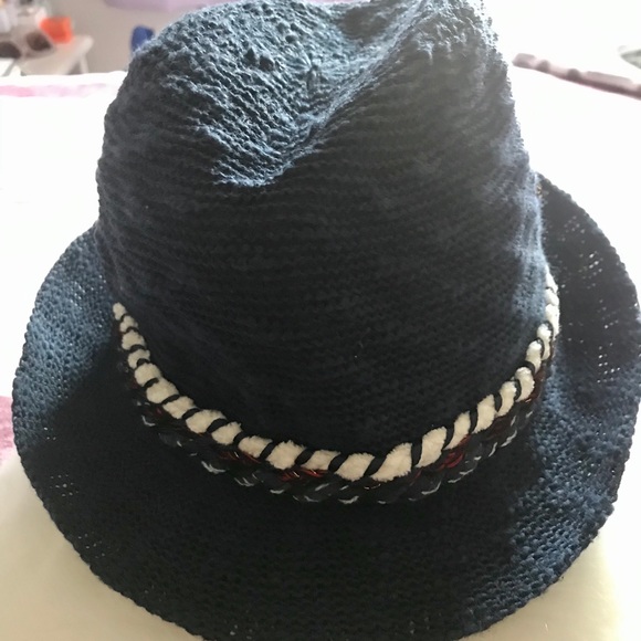 Fedora hat for girls - Picture 1 of 3